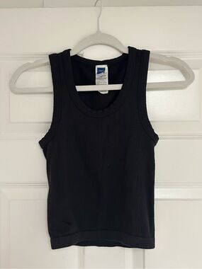 Old Navy Black Ribbed Crew Tank